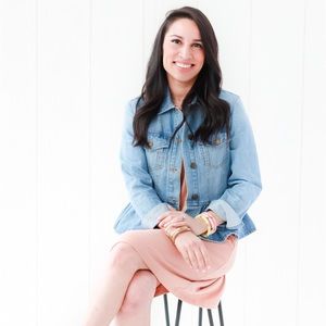 Meet your Posher, Desi!